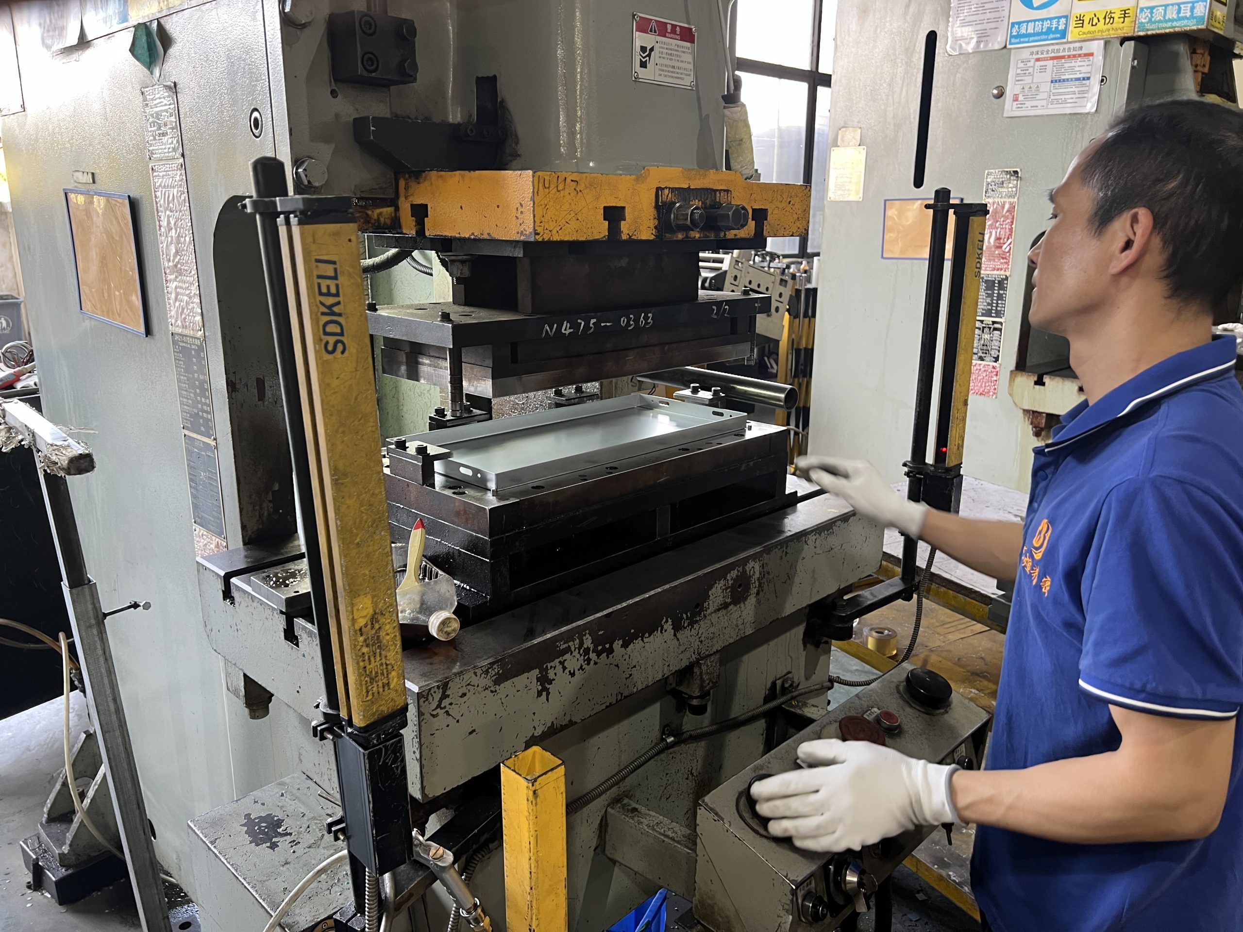 Arbeitszeichnung der Stanzmaschine